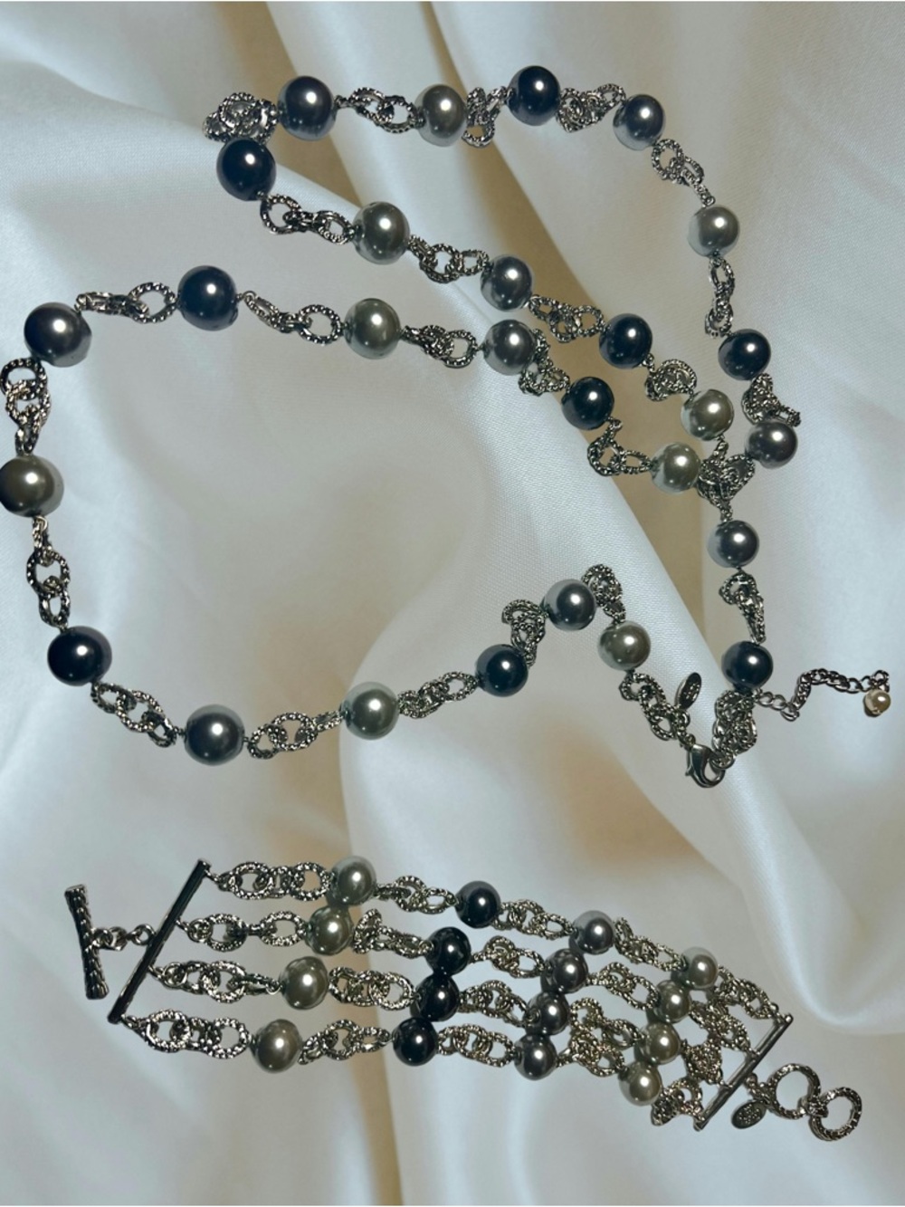 Rare Cookie Lee Gray Pearl Necklace & Bracelet Set